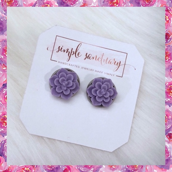 💜LAVENDER SUCCULENT EARRINGS💜 - Picture 3 of 3